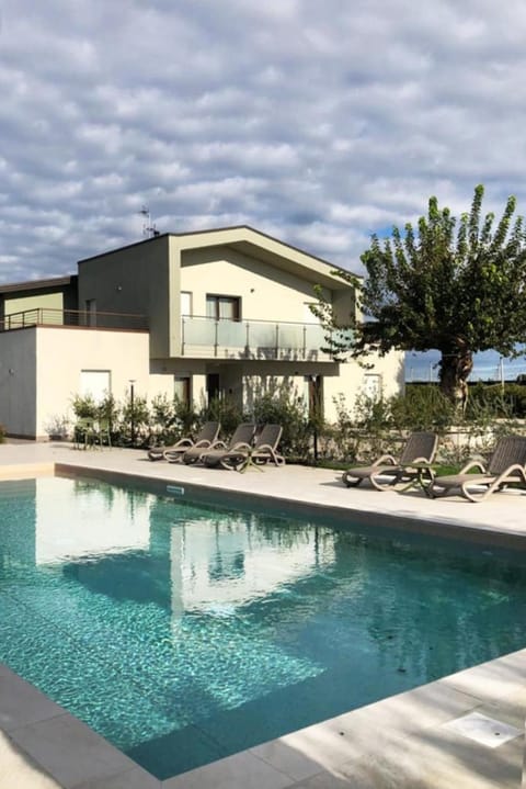 Property building, Pool view