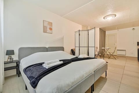 Welcome to Studio Bianca Apartment in Drancy