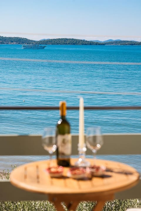 View (from property/room), Balcony/Terrace, Sea view