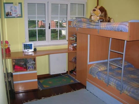 Photo of the whole room, Bedroom, bunk bed