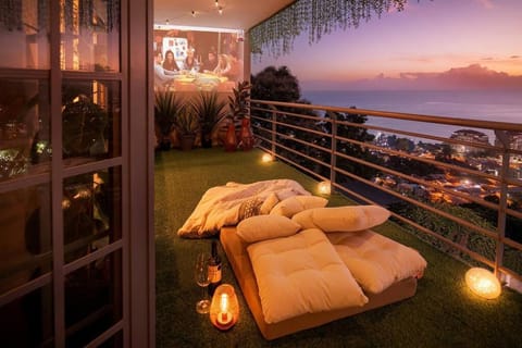 View (from property/room), Balcony/Terrace, City view, Sea view, Sunset