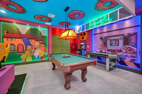 Billiard, Game Room