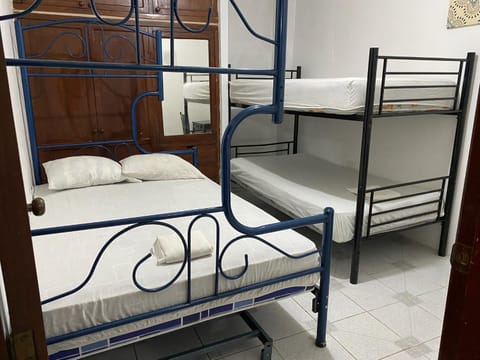 Bed, Bedroom, bunk bed