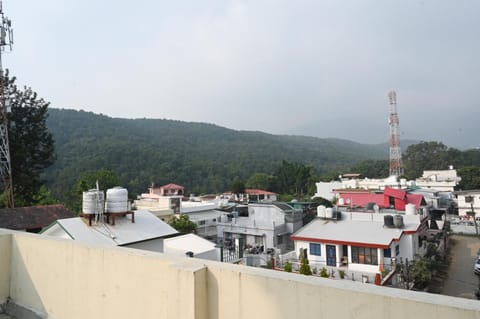 Property building, Natural landscape, Mountain view