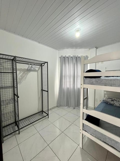 Bedroom, bunk bed