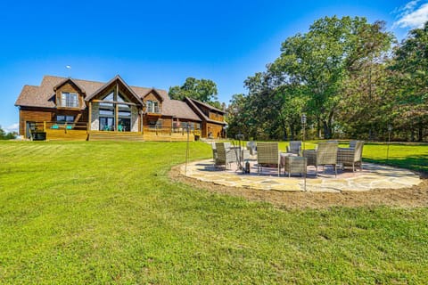 Lake of the Ozarks Retreat with Game Room! House in Lake of the Ozarks