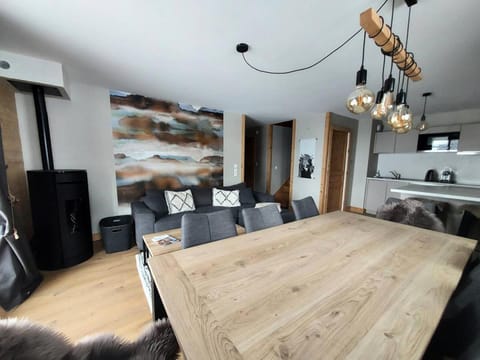 Chalet Hope - Chalets pour 6 Personnes 021 Apartment in Les Avanchers-Valmorel