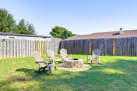 Private Pool and Fenced Yard Home in Warner Robins! House in Warner Robins