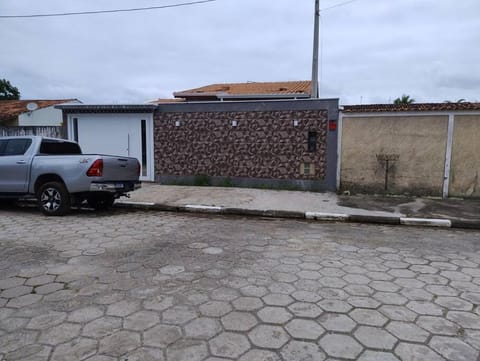 bela casa na praia de Itanhaém House in Itanhaém