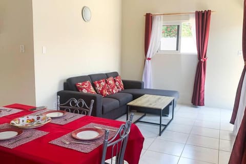 Easy 2 bedrooms Apartment #RED Apartment in Willemstad