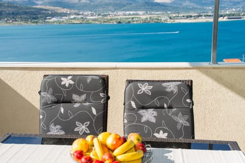 Balcony/Terrace, City view, Garden view, Mountain view, Sea view