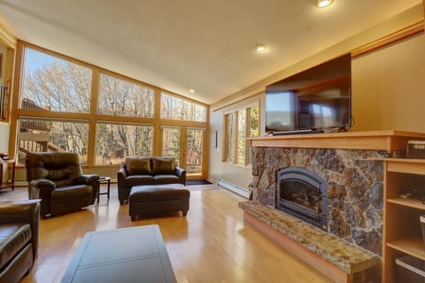 334 Willow Lake Ct, 4Br withloft 3Ba townhouse House in Silverthorne