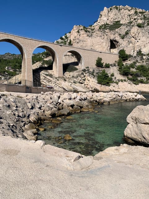 En Plein cœur des calanques à 800 m de la mer Bed and Breakfast in Marseille