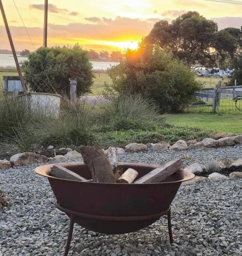 Natural landscape, Garden view, River view, Sunset