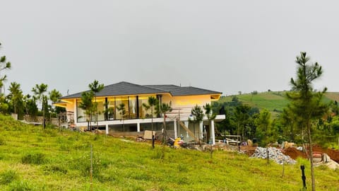 Pine Villa Resort in Lâm Đồng