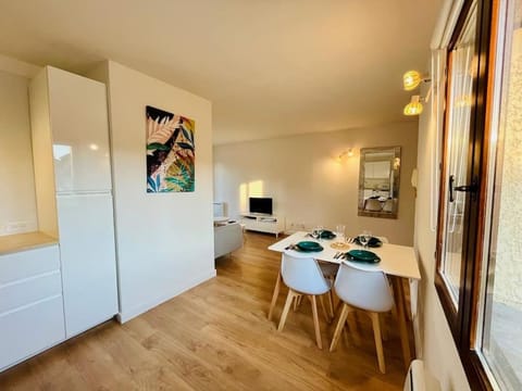 Le Cosy Appart avec parking et balcon Apartment in Bourgoin-Jallieu