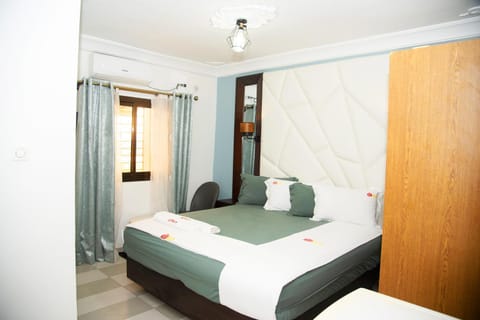 Résidence Le Sommet - Chambre de Luxe Apartment hotel in Douala