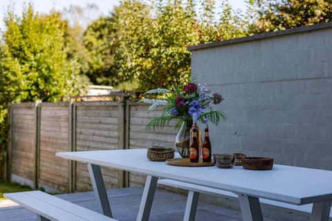 Garden, Balcony/Terrace