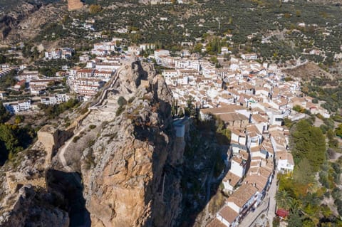 Casa el Árbol House in Sierra de Cazorla Comarca