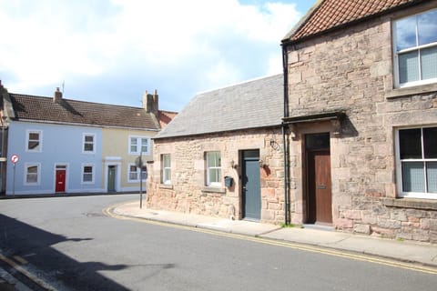 Property building, Street view