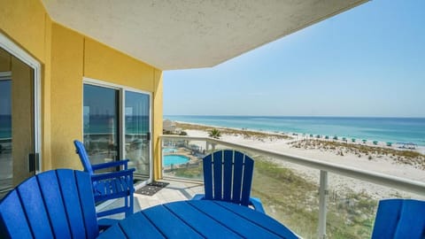 Emerald Isle Gulf Front 3B Condo - 301 Apartment in Pensacola Beach