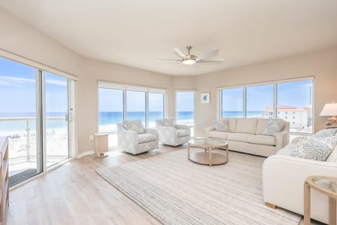 Emerald Isle Gulf Front 3B Condo - 308 Apartment in Pensacola Beach