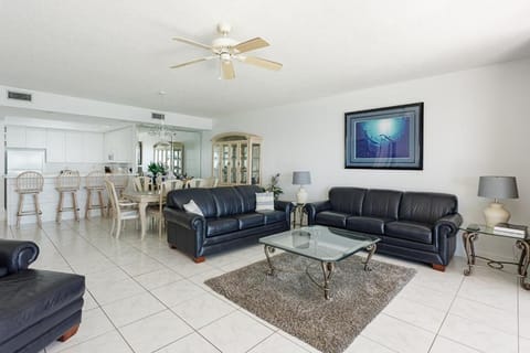 Regency Towers Gulf Front 3B Condo Apartment in Pensacola Beach