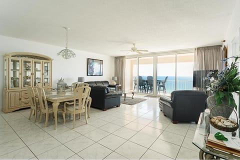 Regency Towers Gulf Front 3B Condo Apartment in Pensacola Beach