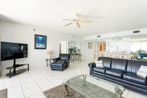 Regency Towers Gulf Front 3B Condo Apartment in Pensacola Beach