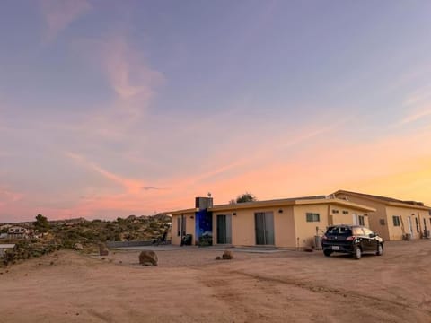 Desert Star Home Villa in Yucca Valley