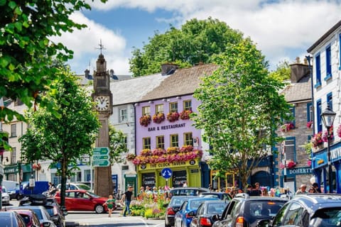 Spring, City view, Location, Parking