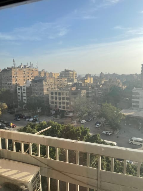 المعادي بجانب كورنيش المعادي وجميع الخدمات Apartment in Cairo Governorate