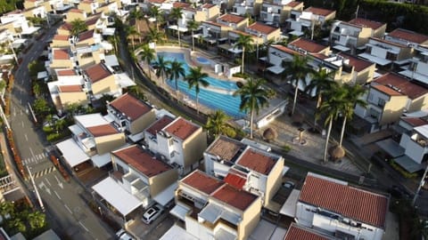 Garden, Swimming pool