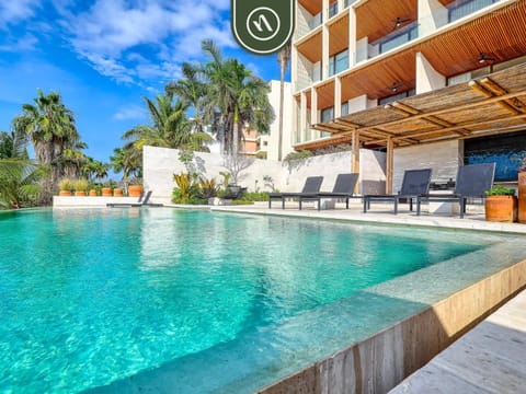 Luxury 4 BR Oceanfront Condo - Private Beach - Pool Apartment in La Cruz de Huanacaxtle