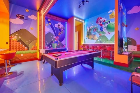 Billiard, Game Room