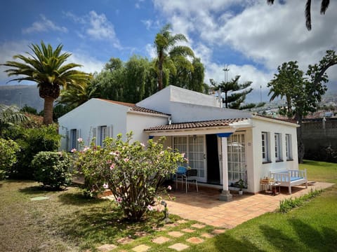 Property building, Garden, Garden view