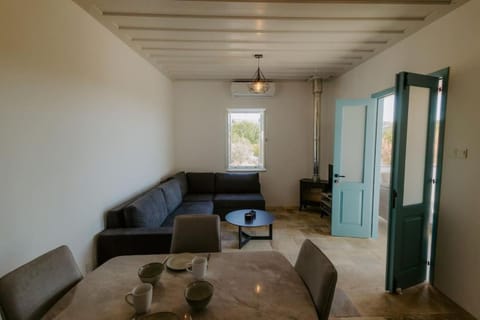 Dipaton House in Vasa 2 Apartment in Limassol District