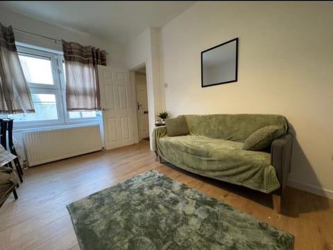 TV and multimedia, Living room, Photo of the whole room, Seating area