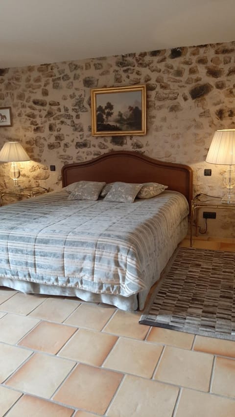 La Tour d'Enguernes Bed and Breakfast in French Riviera