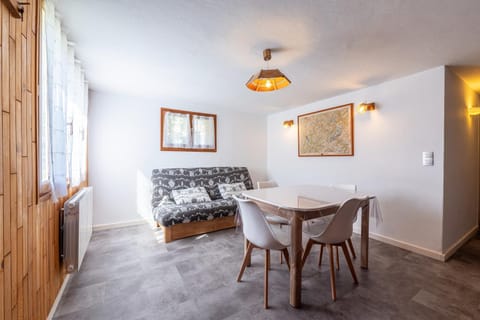 Dining area, Bedroom