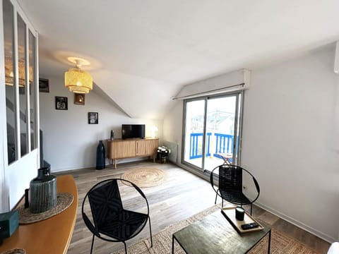 Charmant appartement 4 personnes à 50m de la plage - balcon vue mer Apartment in Ploemeur