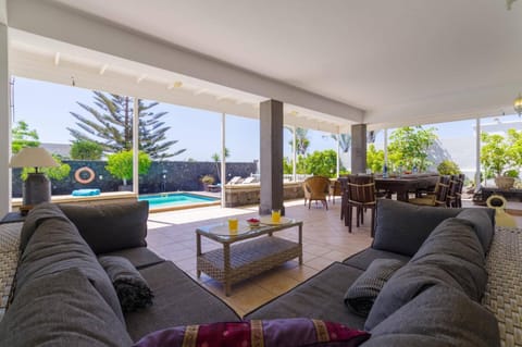 Villa Sama by Villa Plus Villa in Puerto Calero