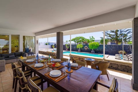 Villa Sama by Villa Plus Villa in Puerto Calero