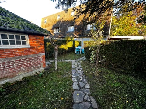 Garden, Balcony/Terrace