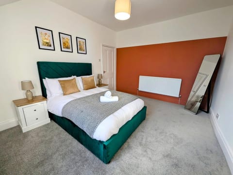 Charming 3-bedroom Home In Sunderland House in Sunderland