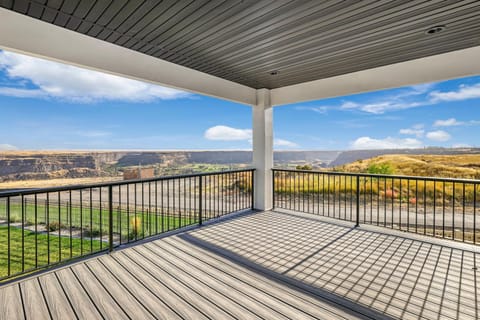 Perrine Bridge View Retreat Casa in Twin Falls