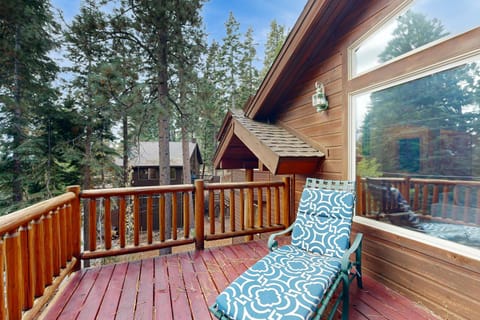 Vista Pines Retreat House in Tahoe Vista