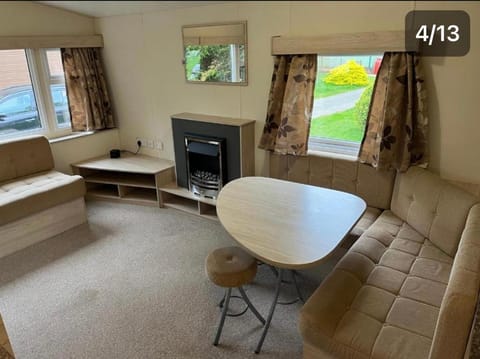 Billing Caravan Holiday Home House in Northampton