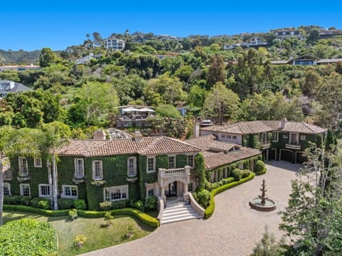 Grand Mediterranean Villa in La Jolla Hillside Villa in La Jolla