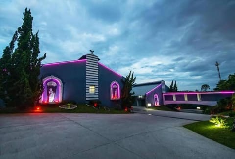 Property building, Facade/entrance, Night, Garden, Garden view